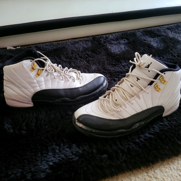 Nike Air Jordan 12 Retro Shoes in Black/White/Taxi - Picture 1 of 4